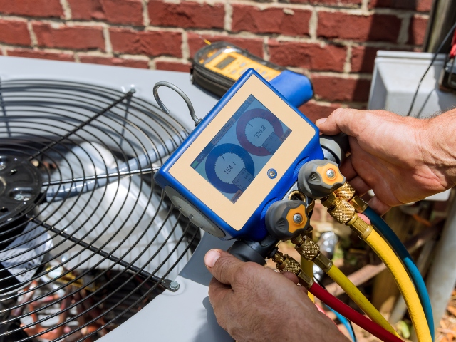 Tustin, CA HVAC Technician Banner Image
